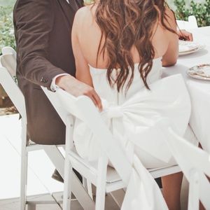 Fashion nova dress with large bow